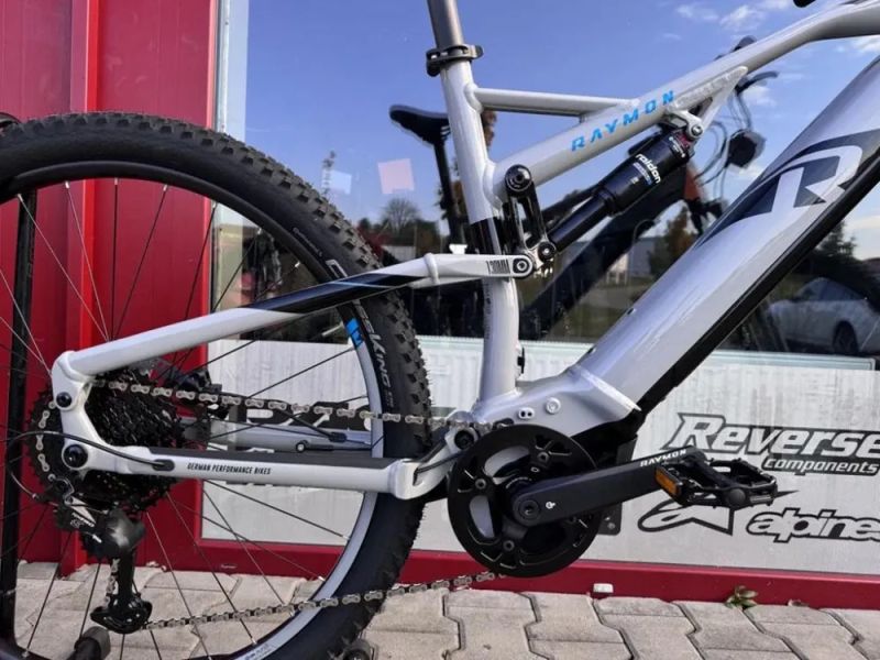 RAYMON FullRay 130E 5.0 29 Grey/Black/Newblue - S 🔥🔥 SLEVA 48.500 Kč -50% 🔥🔥 
