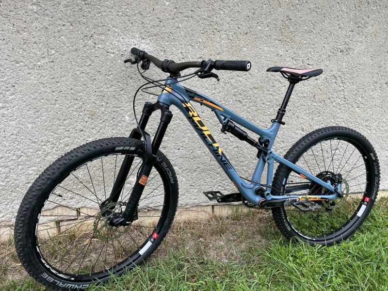 Rock Machine Blizzard 90-27 M