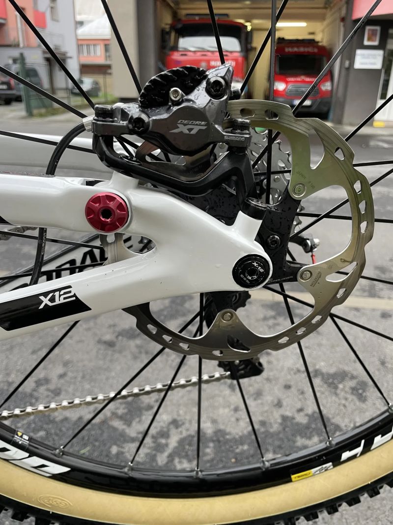 Cannondale Jekyll carbon 2