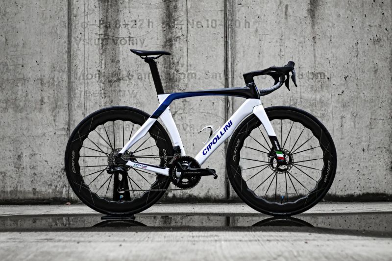 Cipollini THE ONE RB1K, Shimano Dura-Ace Di2 2x12, Drive Helix Carbon