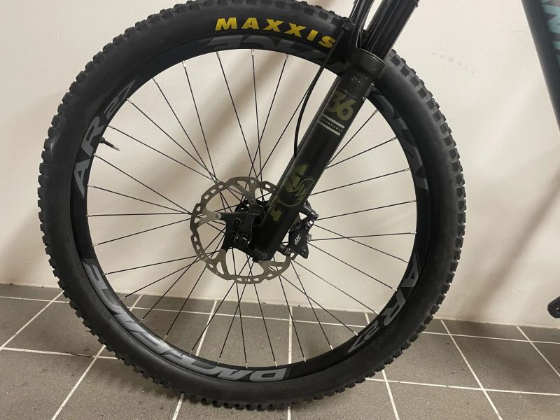 Santa Cruz Bronson C 27,5" vel.S