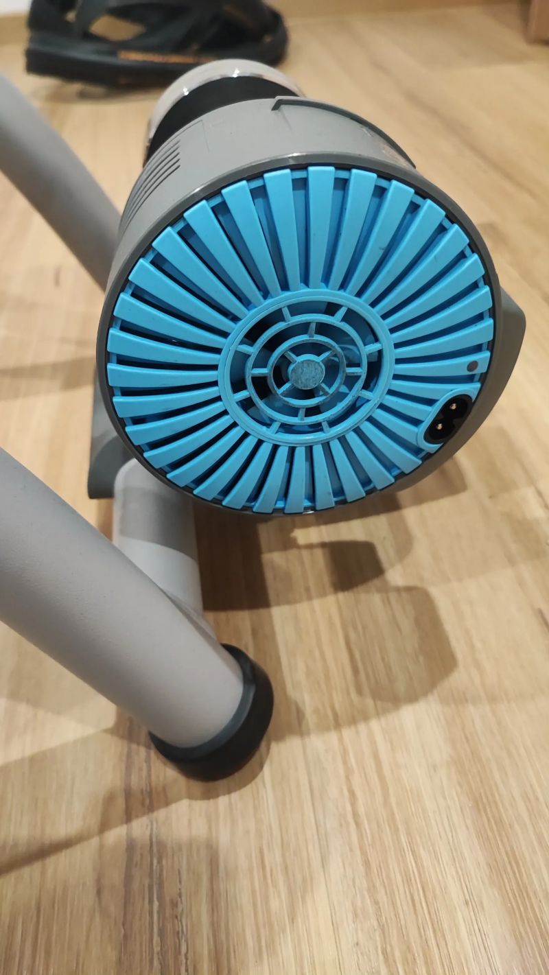 Tacx Flow Smart trainer + 2 trenažérové pláště