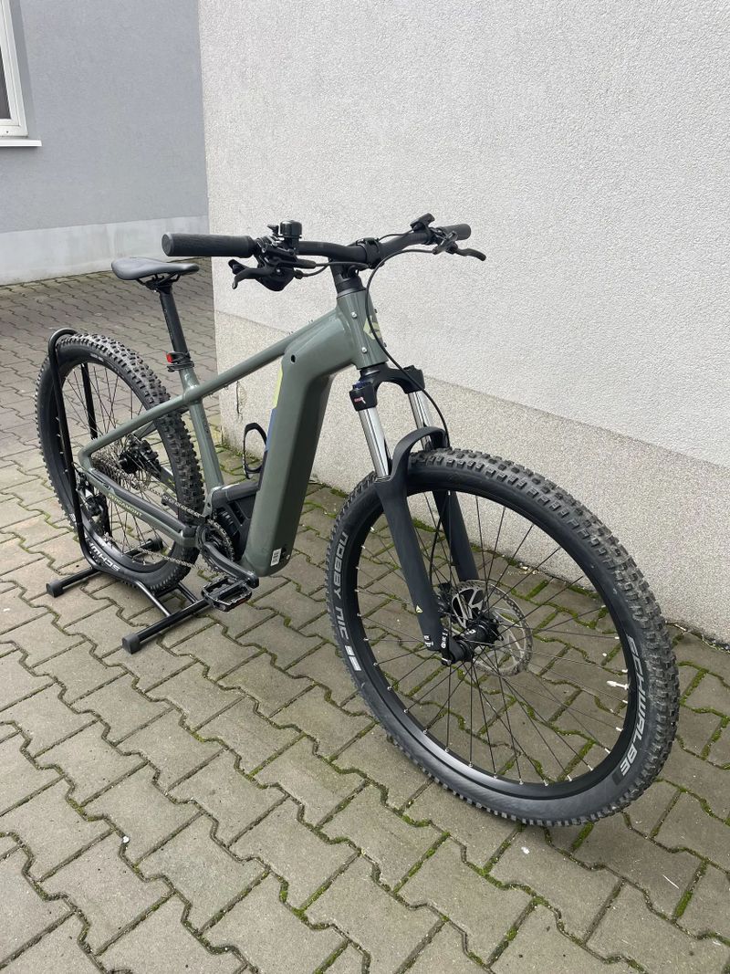 Elektrokolo Bergamont E-REVOX SPORT velikost M - záruka 