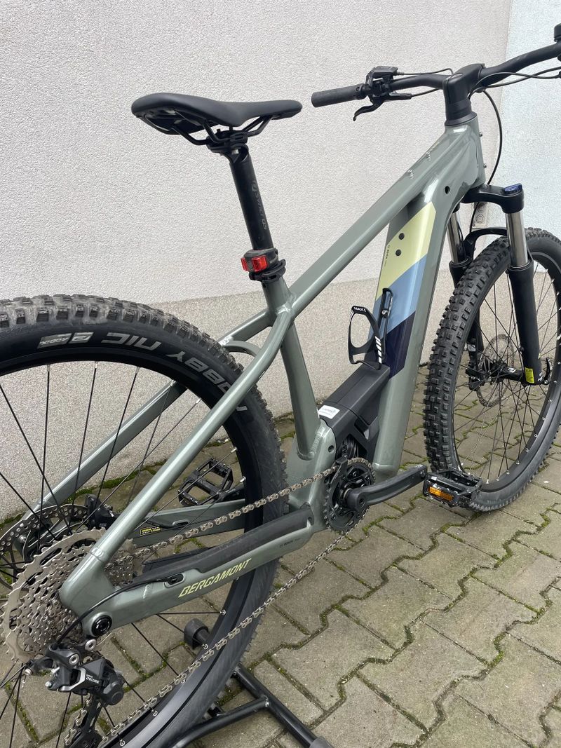 Elektrokolo Bergamont E-REVOX SPORT velikost M - záruka 