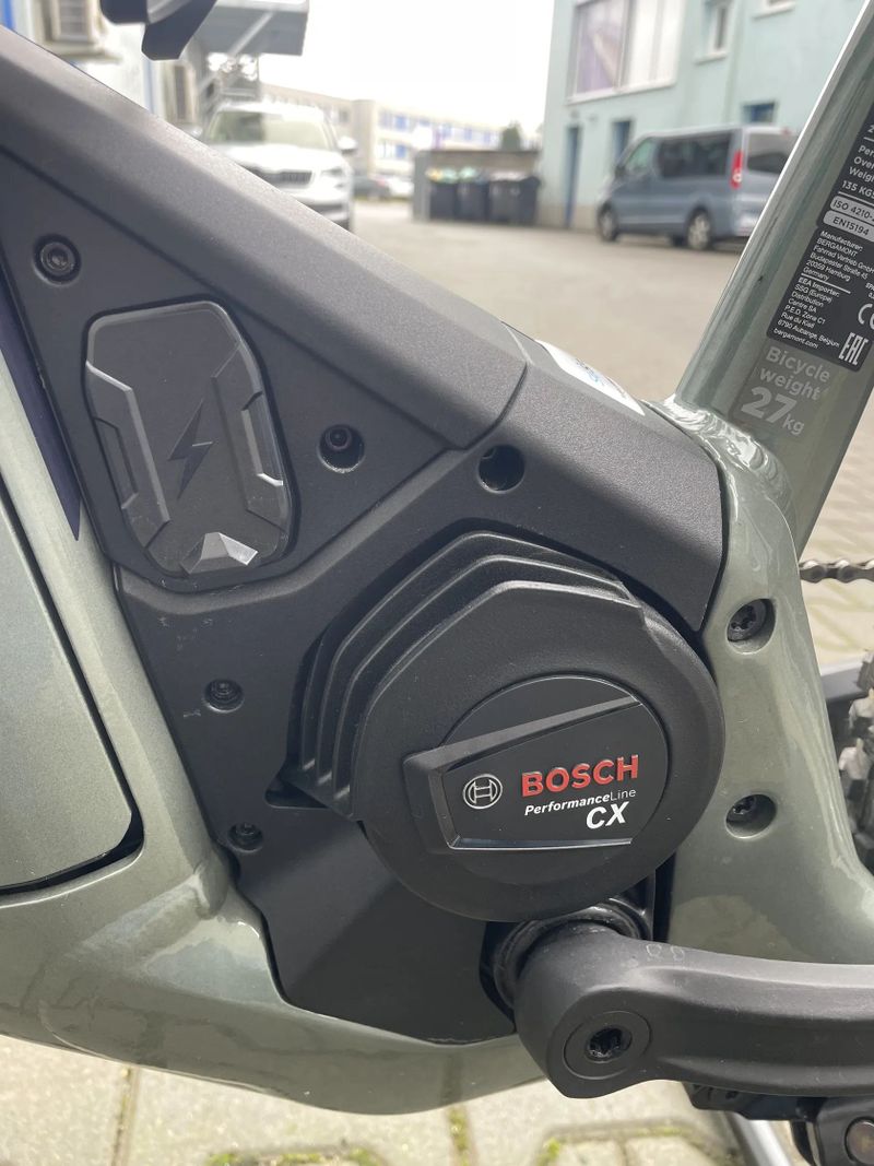 Elektrokolo Bergamont E-REVOX SPORT velikost M - záruka 