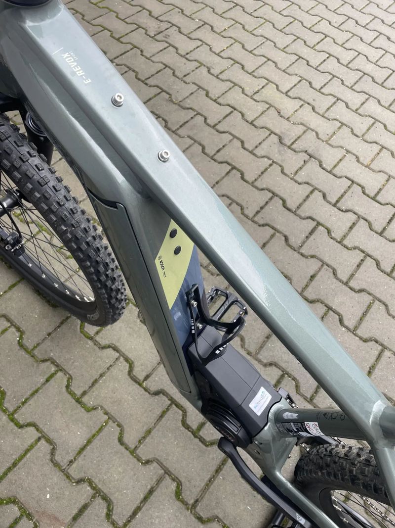 Elektrokolo Bergamont E-REVOX SPORT velikost M - záruka 