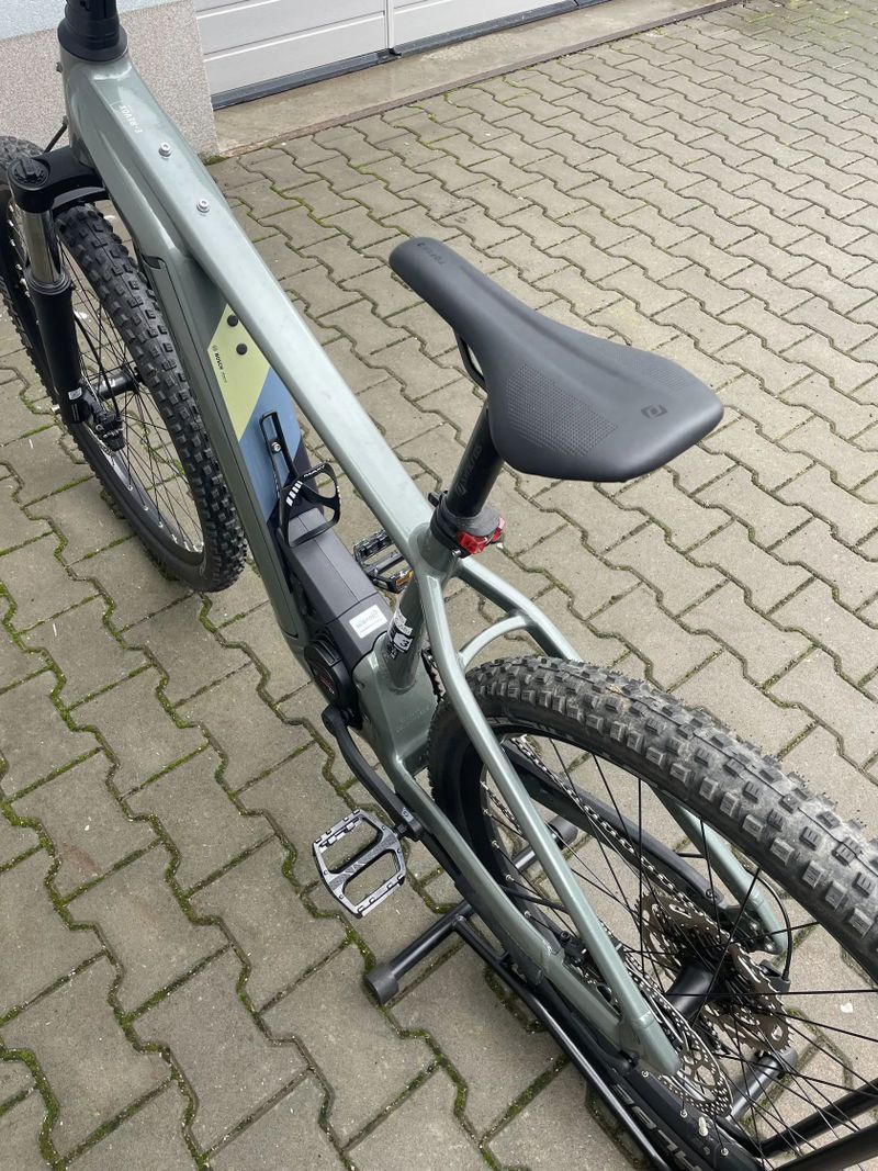 Elektrokolo Bergamont E-REVOX SPORT velikost M - záruka 