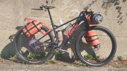 Expediční speciál Trek 1120, vel. L, kola 29" x 3,0"