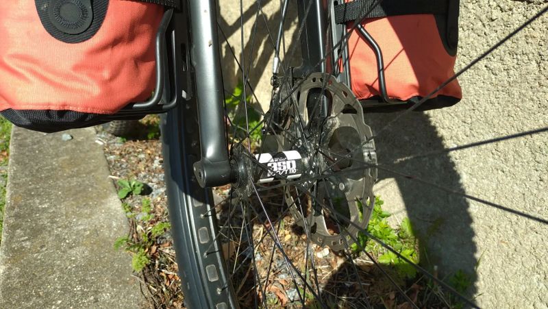 Expediční speciál Trek 1120, vel. L, kola 29" x 3,0"
