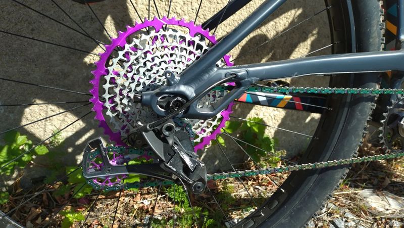 Expediční speciál Trek 1120, vel. L, kola 29" x 3,0"