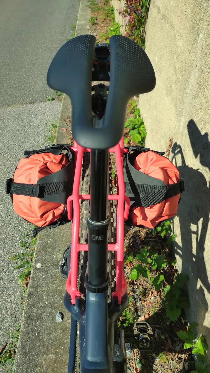 Expediční speciál Trek 1120, vel. L, kola 29" x 3,0"