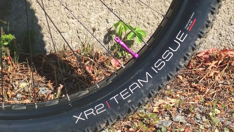 Expediční speciál Trek 1120, vel. L, kola 29" x 3,0"