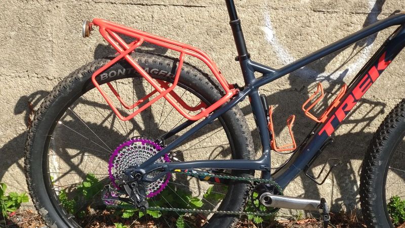 Expediční speciál Trek 1120, vel. L, kola 29" x 3,0"