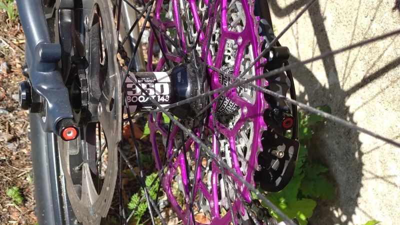 Expediční speciál Trek 1120, vel. L, kola 29" x 3,0"