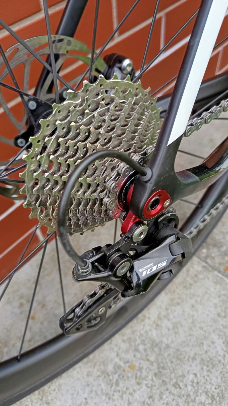 Karbonová silnička CUBE Agree C:62, Shimano 105, vel. 60