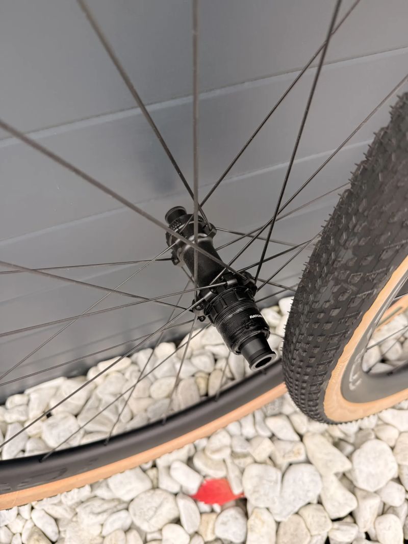 NOVÁ Karbonová gravel kola Roval Terra CLX II - 1250 gramů