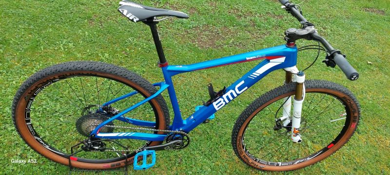 BMC TEAMELITE 2 v. M