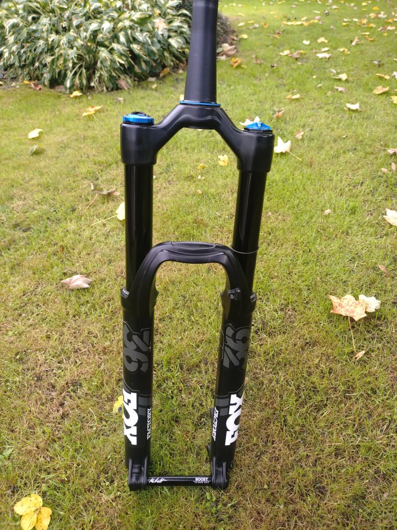 Vidlice FOX 36 GRIP 2