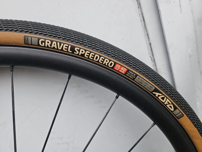 DT Swiss GR 1600 Spline 25 + Tufo Speedero 40