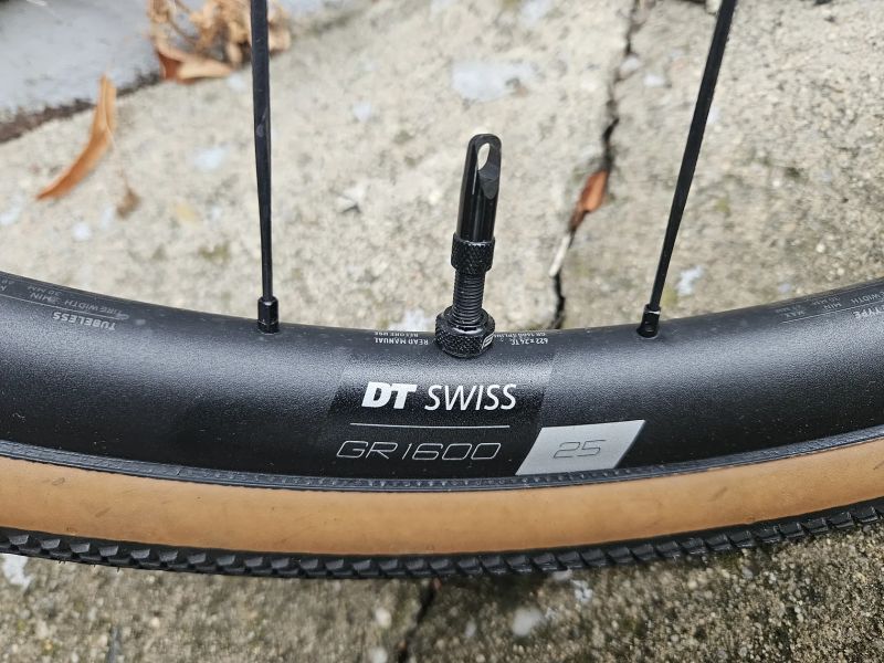DT Swiss GR 1600 Spline 25 + Tufo Speedero 40