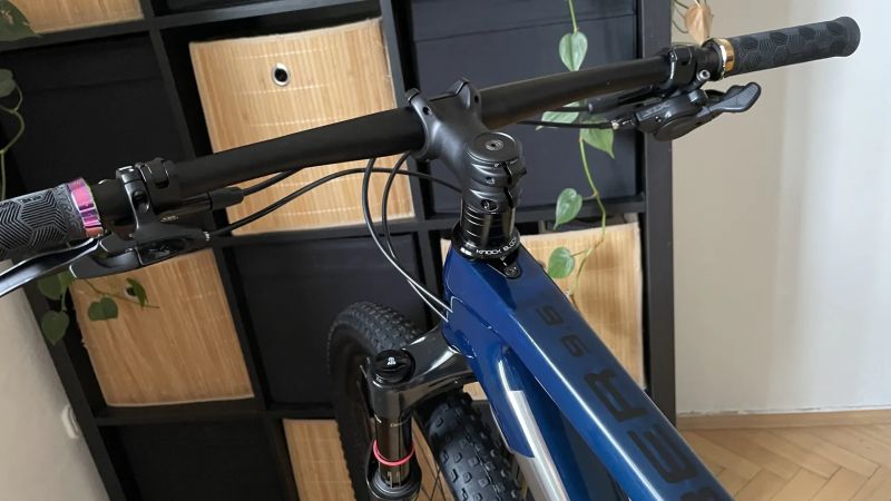 Trek Procaliber 9.6 Blue Smoke / Rainbow Ed. / vel.ML / XT 1x12