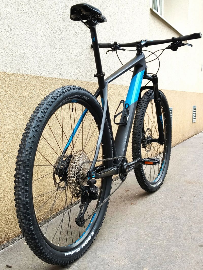 CUBE REACTION C:62 PRO, vel XL/21", carbon 29", TOP STAV, 11,8 kg