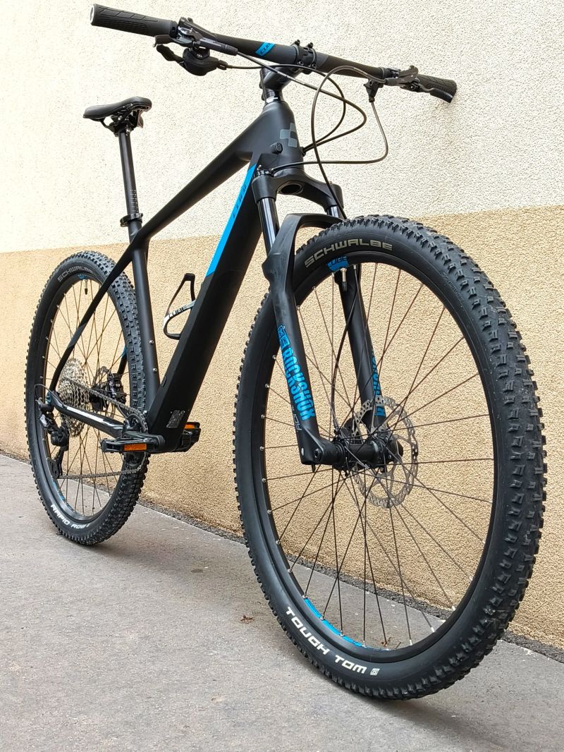 CUBE REACTION C:62 PRO, vel XL/21", carbon 29", TOP STAV, 11,8 kg