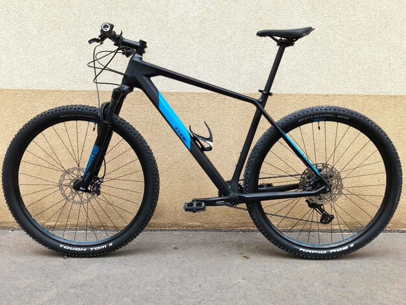 CUBE REACTION C:62 PRO, vel XL/21", carbon 29", TOP STAV, 11,8 kg