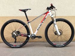 Focus RAVEN 29R 5.0 29" vel. S, carbon, 11,2 kg TOP STAV