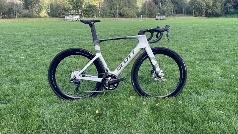 Scott Foil RC, Ultegra Di2 Wattmetr, vel. 54