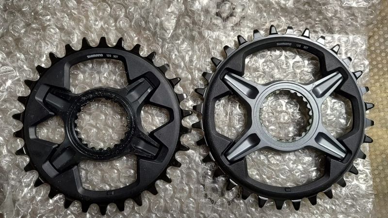  Shimano XT SM-CRM85 30z a Shimano XT SM-CRM75 32z
