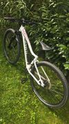 Specialized JYNX 650b vel S 27,5"