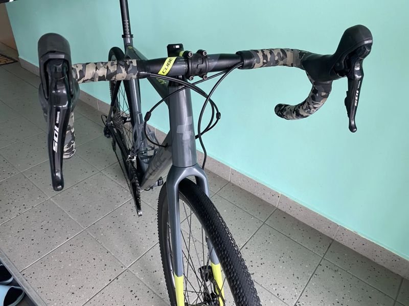 Cube CROSS RACE PRO grey'n'flashyellow