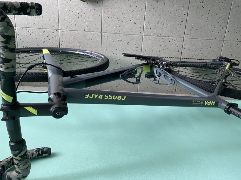 Cube CROSS RACE PRO grey'n'flashyellow