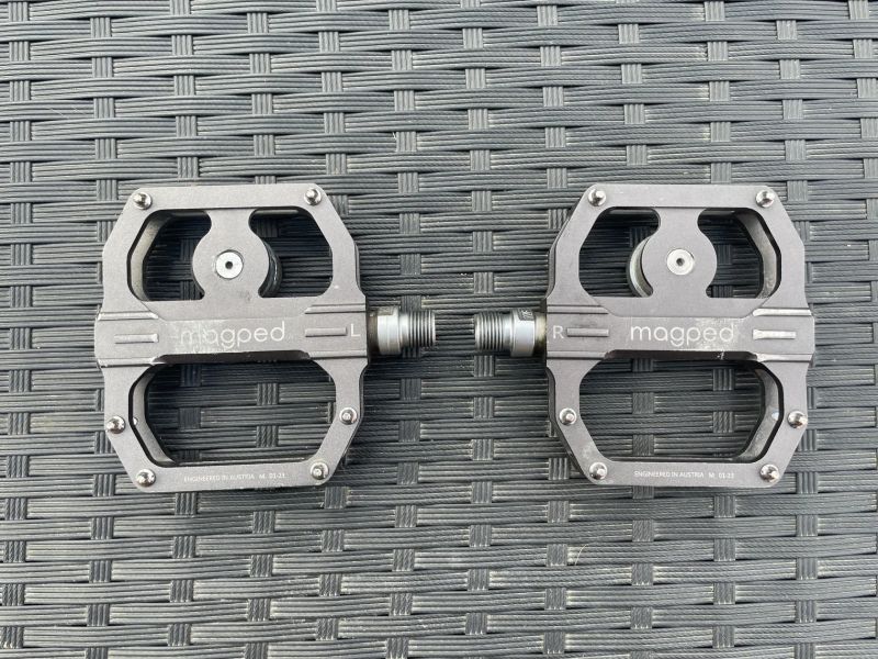 Magped Sport 2 200Nm grey - pedály na kolo