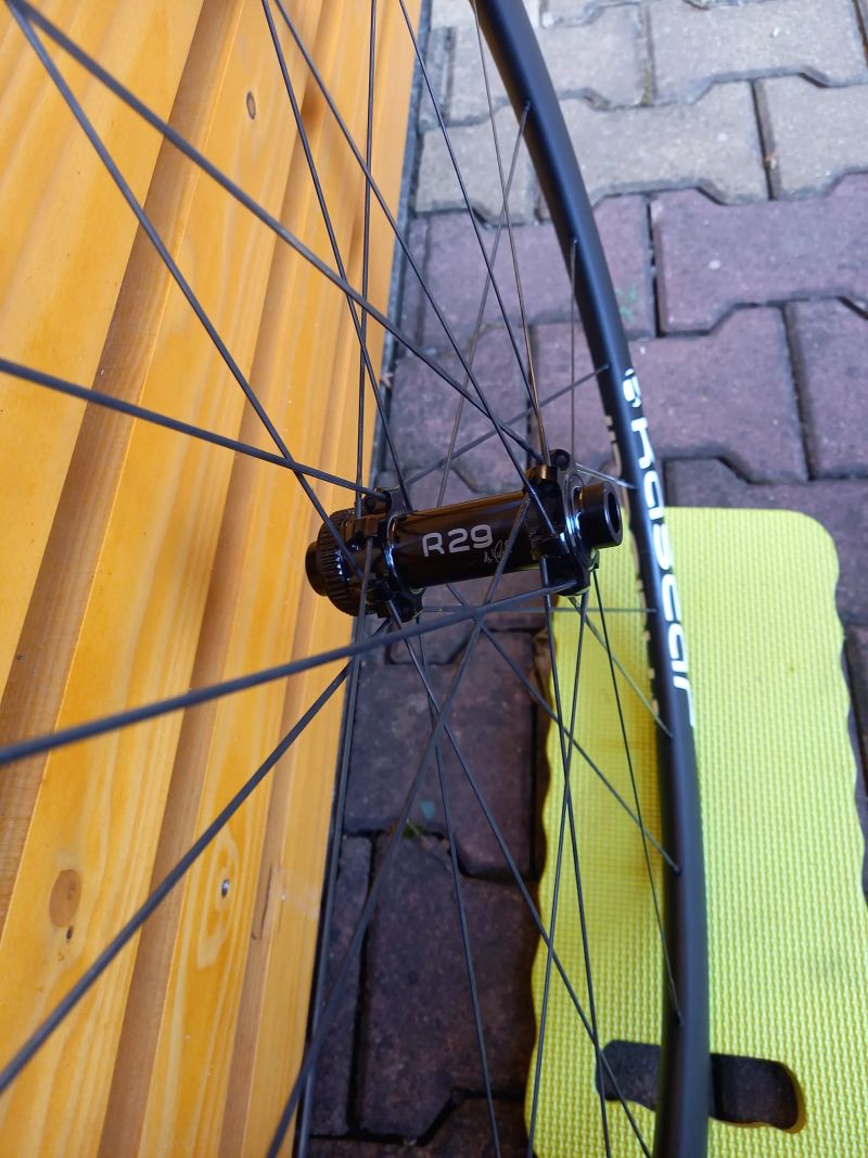 Zapletená Kola KASTAR R29 Disk - ZÁNOVNÍ