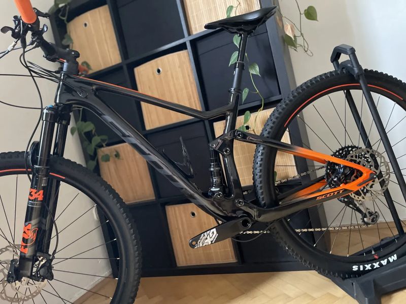 Scott Spark 920 carbon / vel.M / Eagle GX 1x12 / teleskop