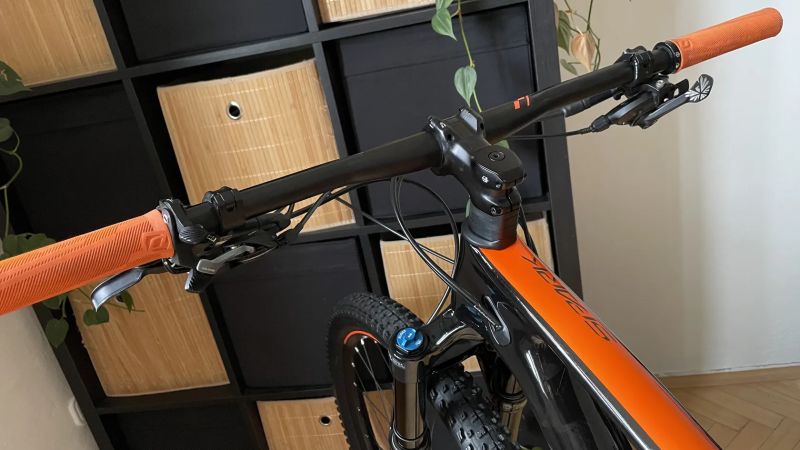 Scott Spark 920 carbon / vel.M / Eagle GX 1x12 / teleskop