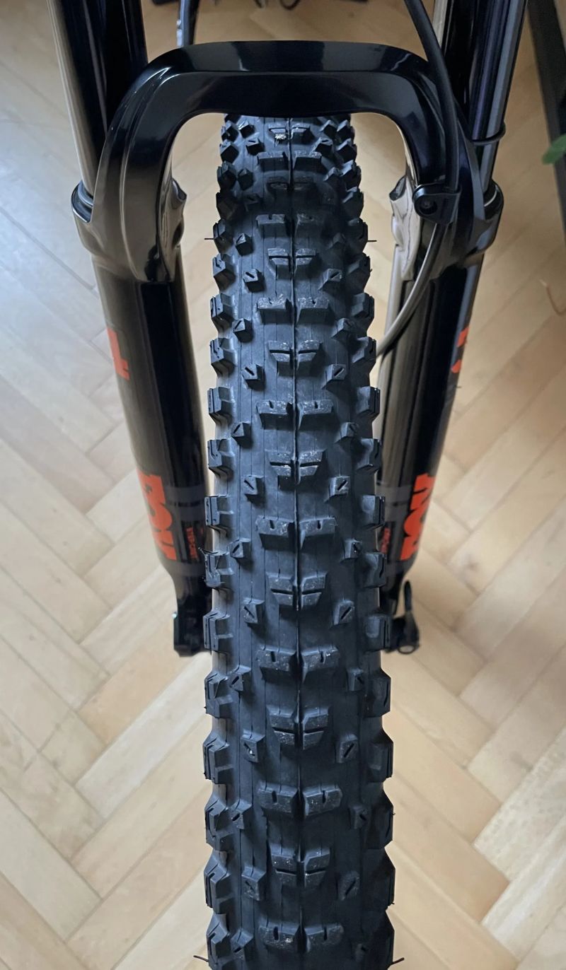 Scott Spark 920 carbon / vel.M / Eagle GX 1x12 / teleskop