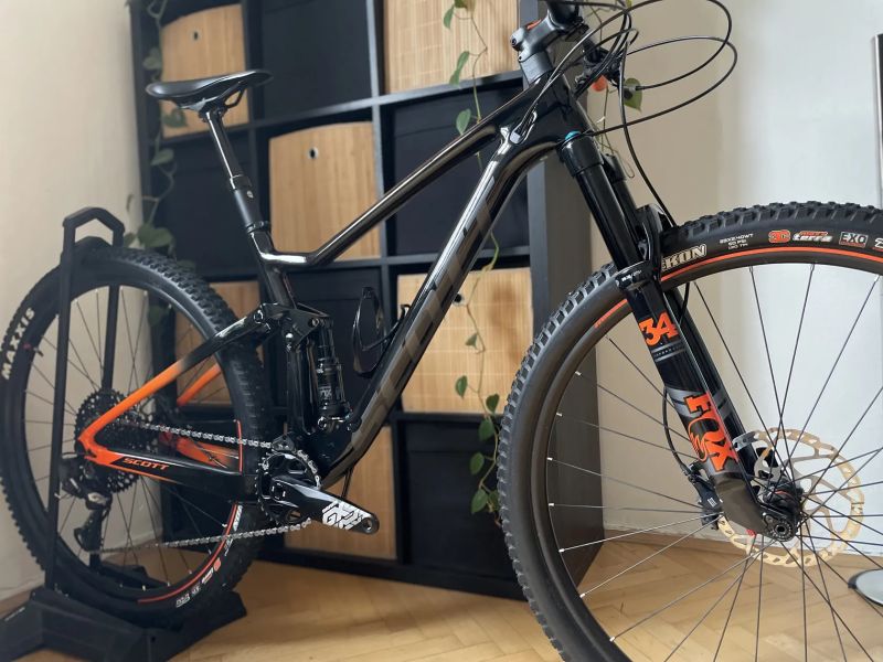 Scott Spark 920 carbon / vel.M / Eagle GX 1x12 / teleskop