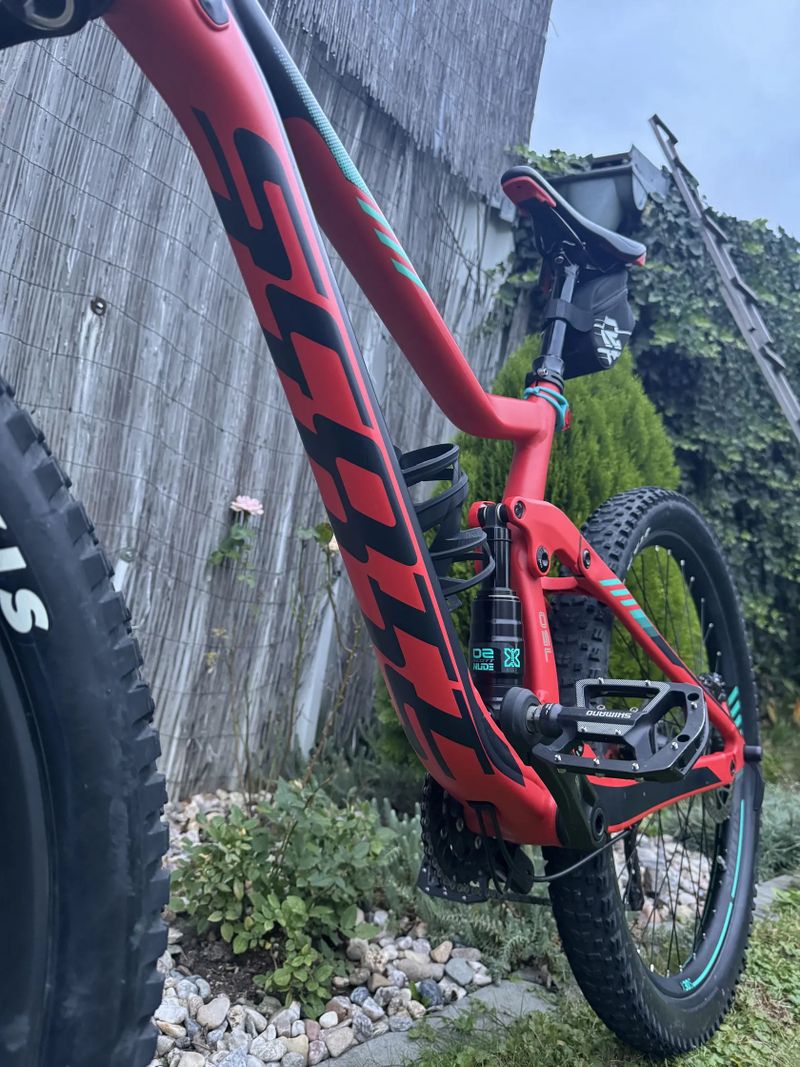 Scott Genius 750 Moc pěkné (M)
