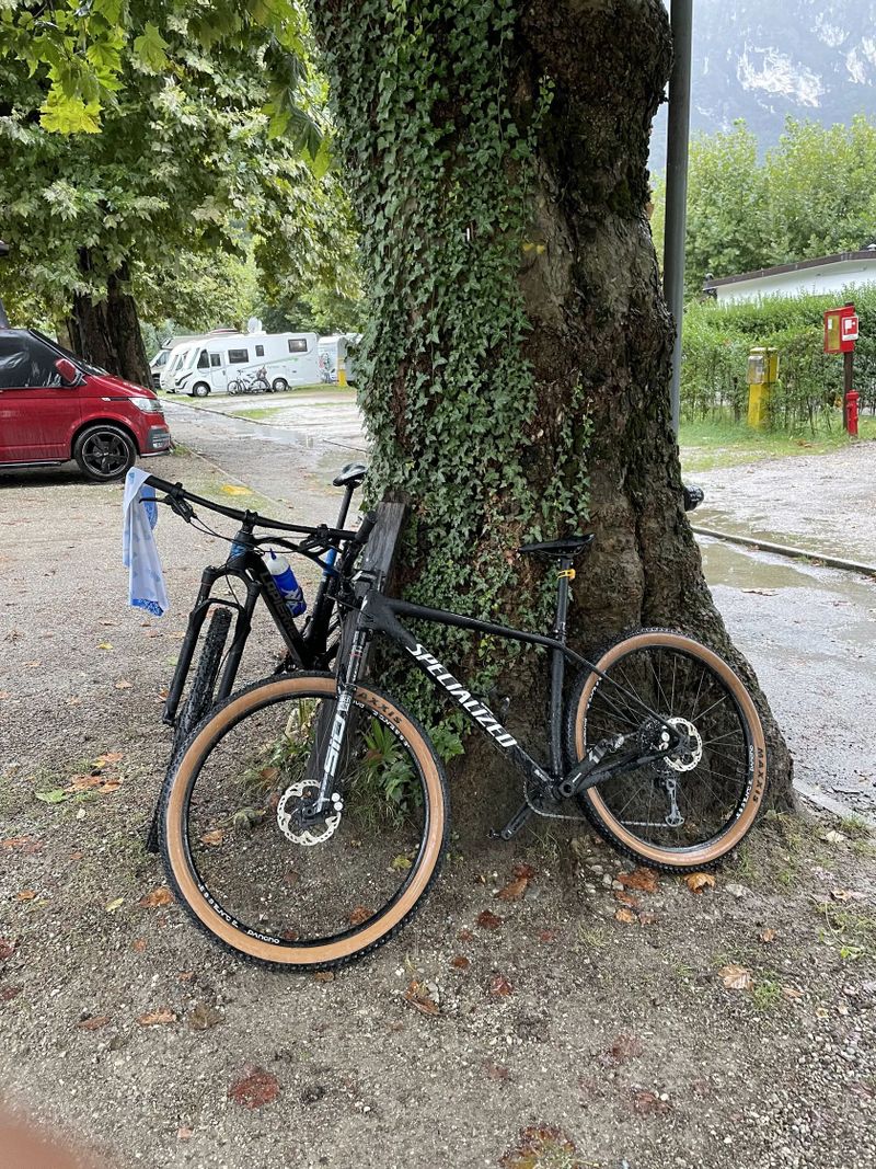 Spešl 9,9 kilo, perfektní stav.