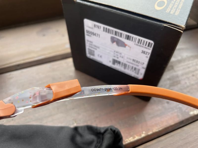 Oakley Encoder Limited a Radar Plate Photo.