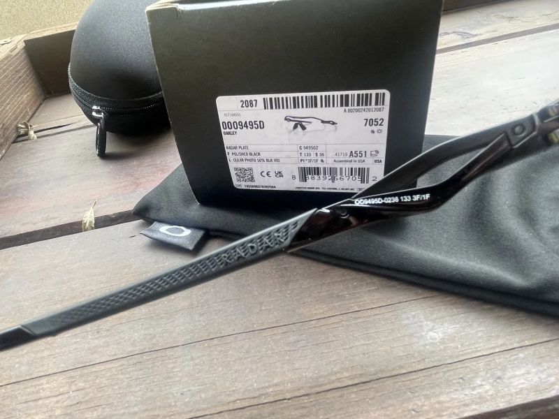 Oakley Encoder Limited a Radar Plate Photo.