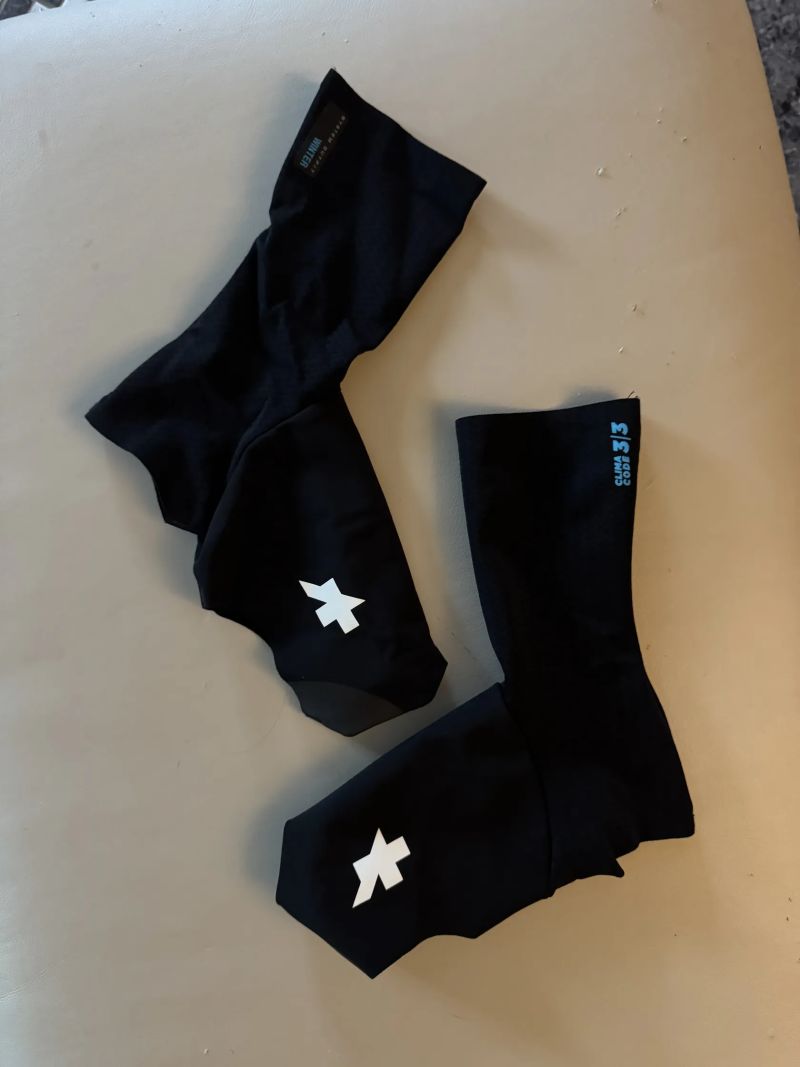 Assos