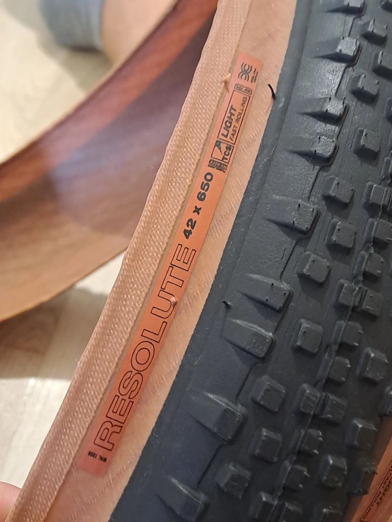 WTB Resolute 42x650b