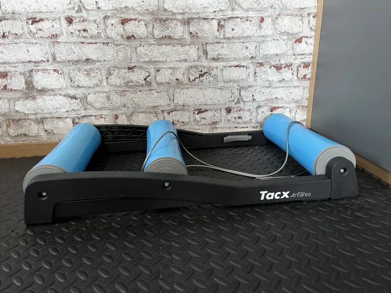 Válce Tacx Antares + držák vidlice Tacx