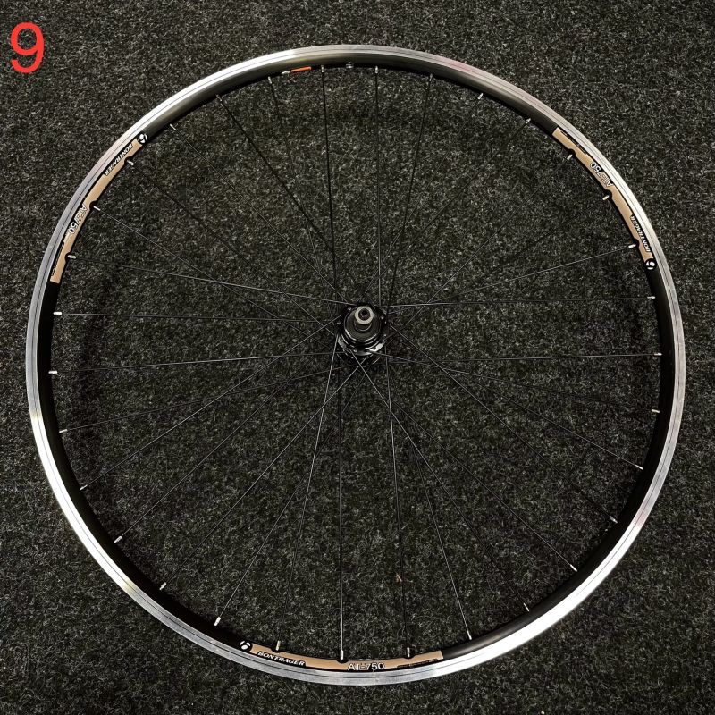 Výprodej nových trekkingových kol Bontrager 28