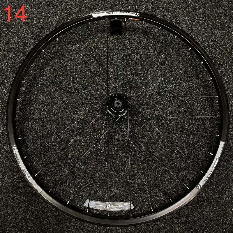 Výprodej nových trekkingových kol Bontrager 28