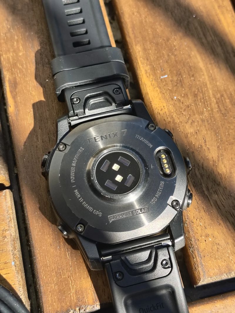 Garmin Fenix 7 sapphire solar